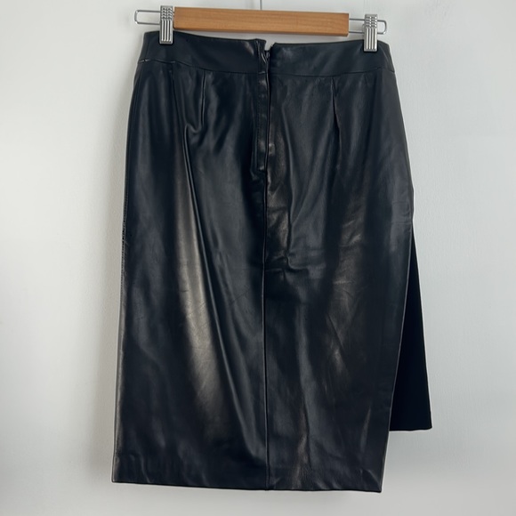 Danier Black Pencil Skirt - Picture 4 of 5